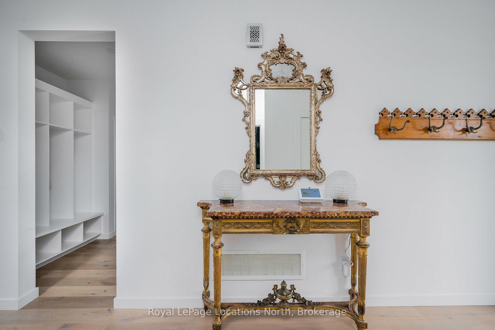 Detached House for sale at 49 Stanley Street, Collingwood, Ontario, L9Y 0G7 - Collingwood - MLS: S12653048