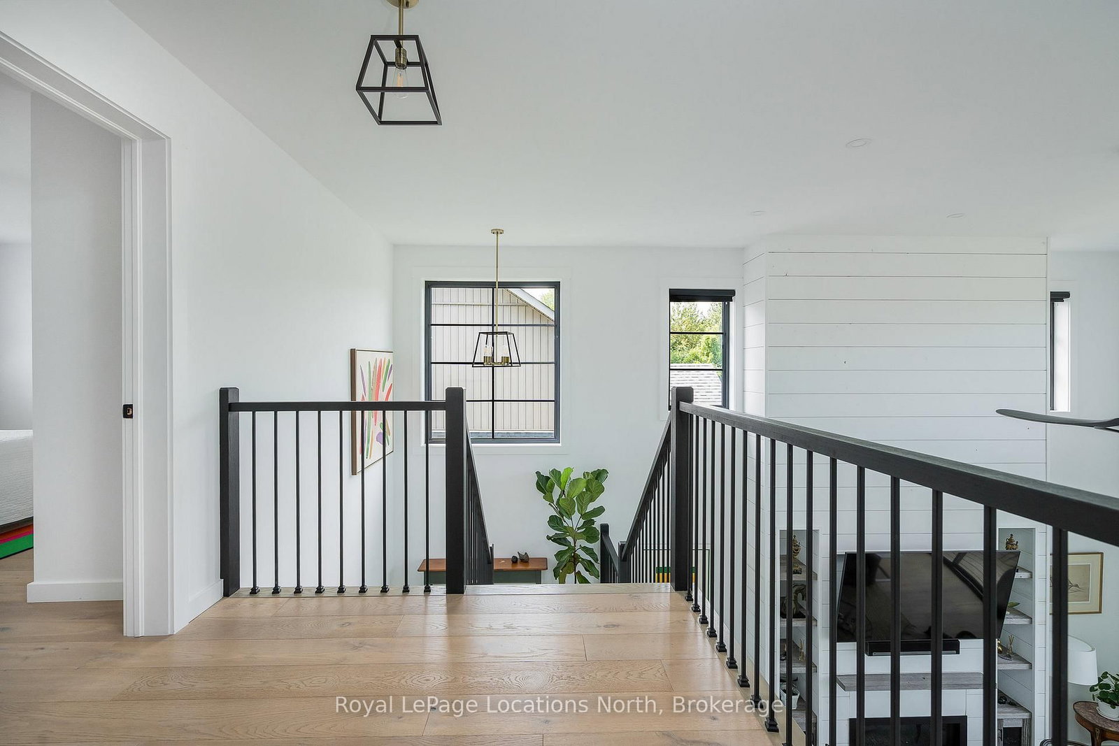 Detached House for sale at 49 Stanley Street, Collingwood, Ontario, L9Y 0G7 - Collingwood - MLS: S12653048