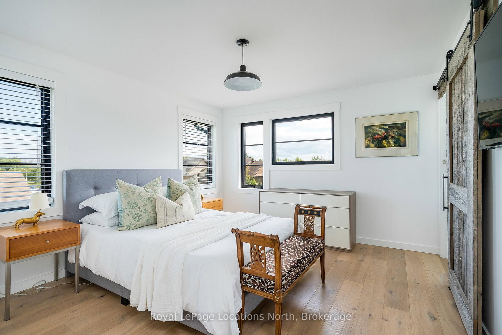 Detached House for sale at 49 Stanley Street, Collingwood, Ontario, L9Y 0G7 - Collingwood - MLS: S12653048