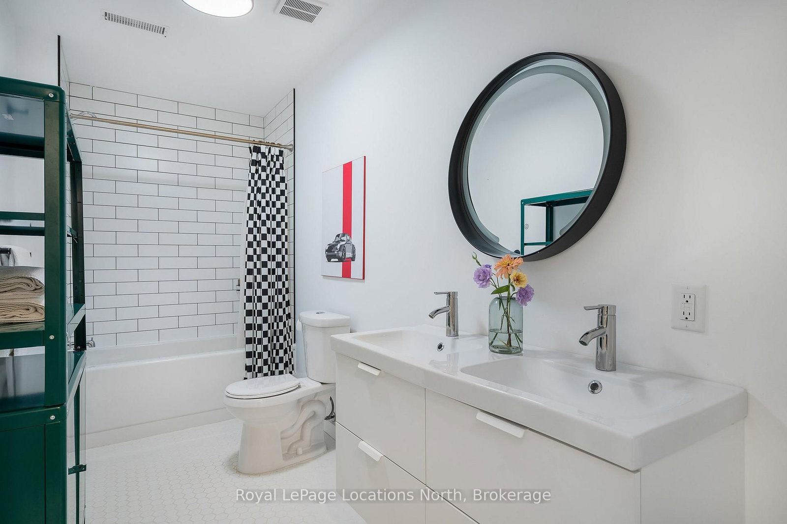 Detached House for sale at 49 Stanley Street, Collingwood, Ontario, L9Y 0G7 - Collingwood - MLS: S12653048