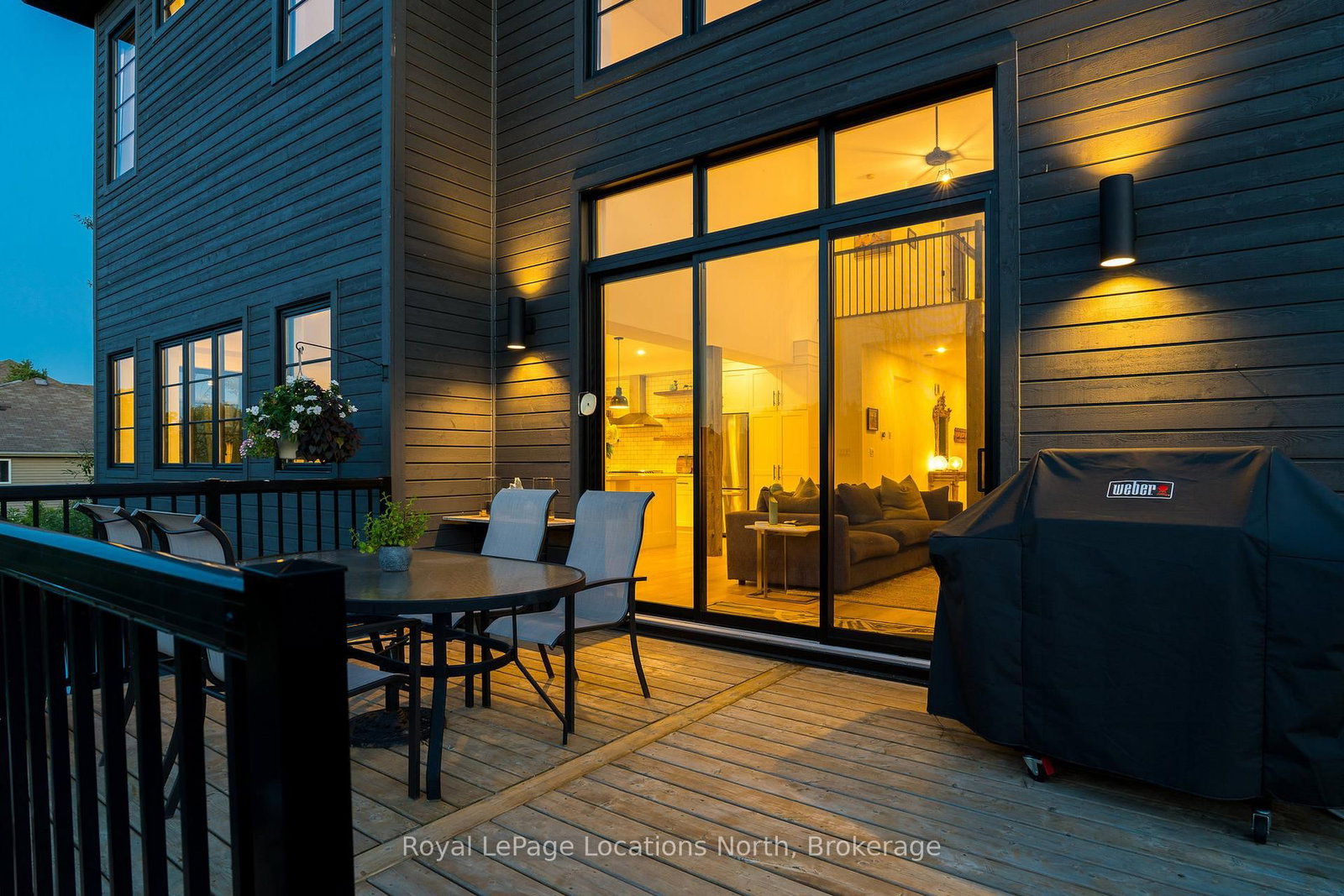 Detached House for sale at 49 Stanley Street, Collingwood, Ontario, L9Y 0G7 - Collingwood - MLS: S12653048