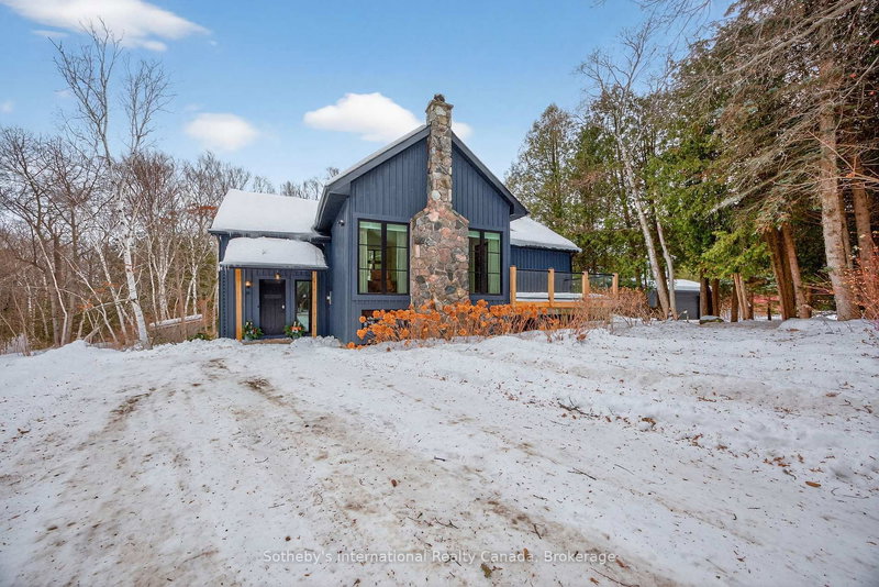 33 Slalom Gate Rd, Collingwood, L9Y 5A9 | Image 3