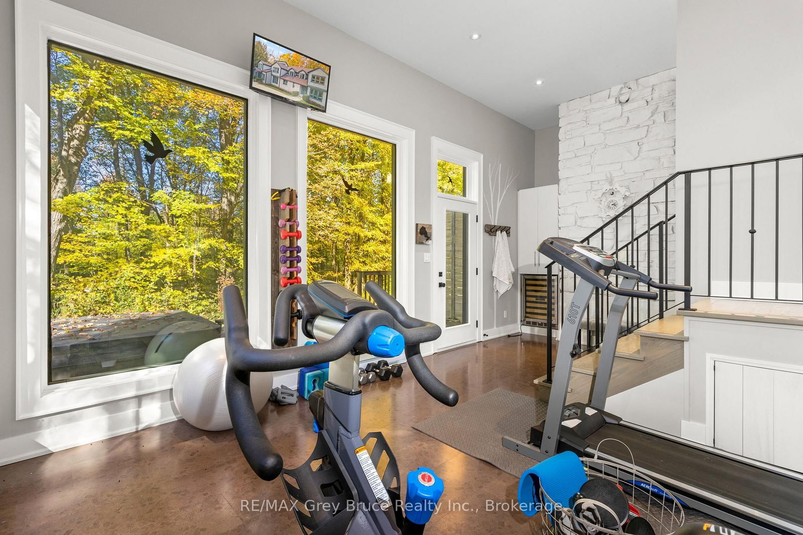 3476 Garden Of Eden Road • Clearview, ON photo 10
