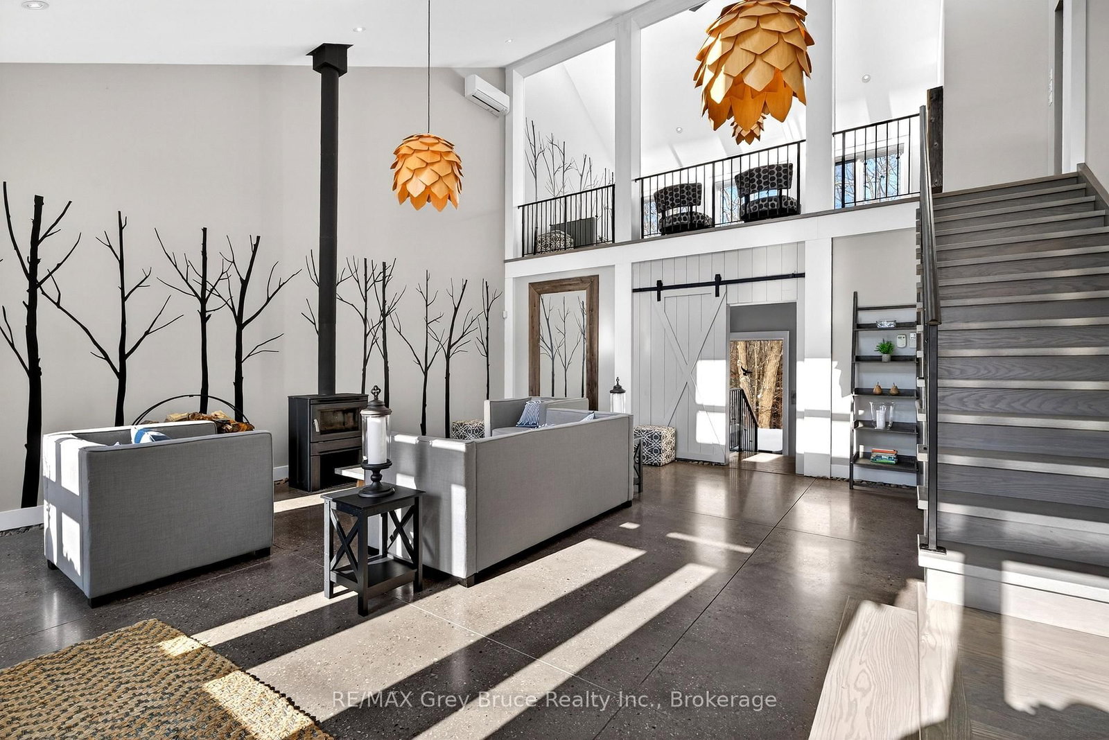 3476 Garden Of Eden Road • Clearview, ON photo 5