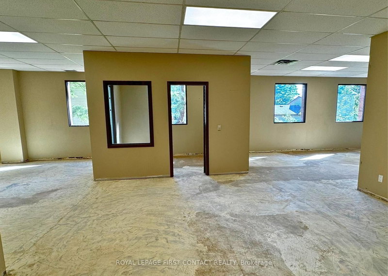 201/203 - 11 Ferris Lane, Barrie, L4M 5N6 | Image 3