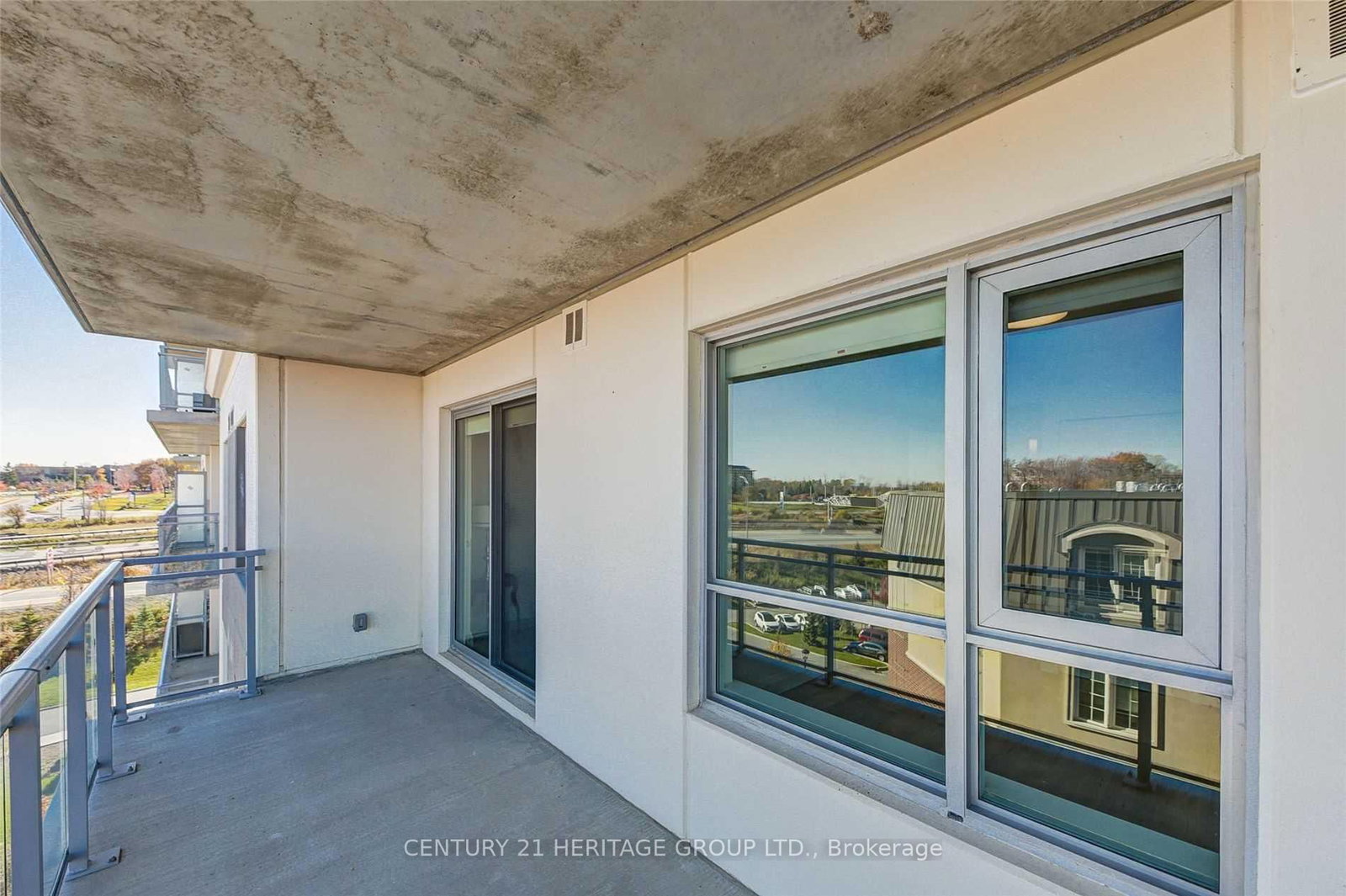 Condo for sale at 808-58 Lakeside Terrace, Barrie, Ontario, L4M 0L5 - Little Lake - MLS: S12667938