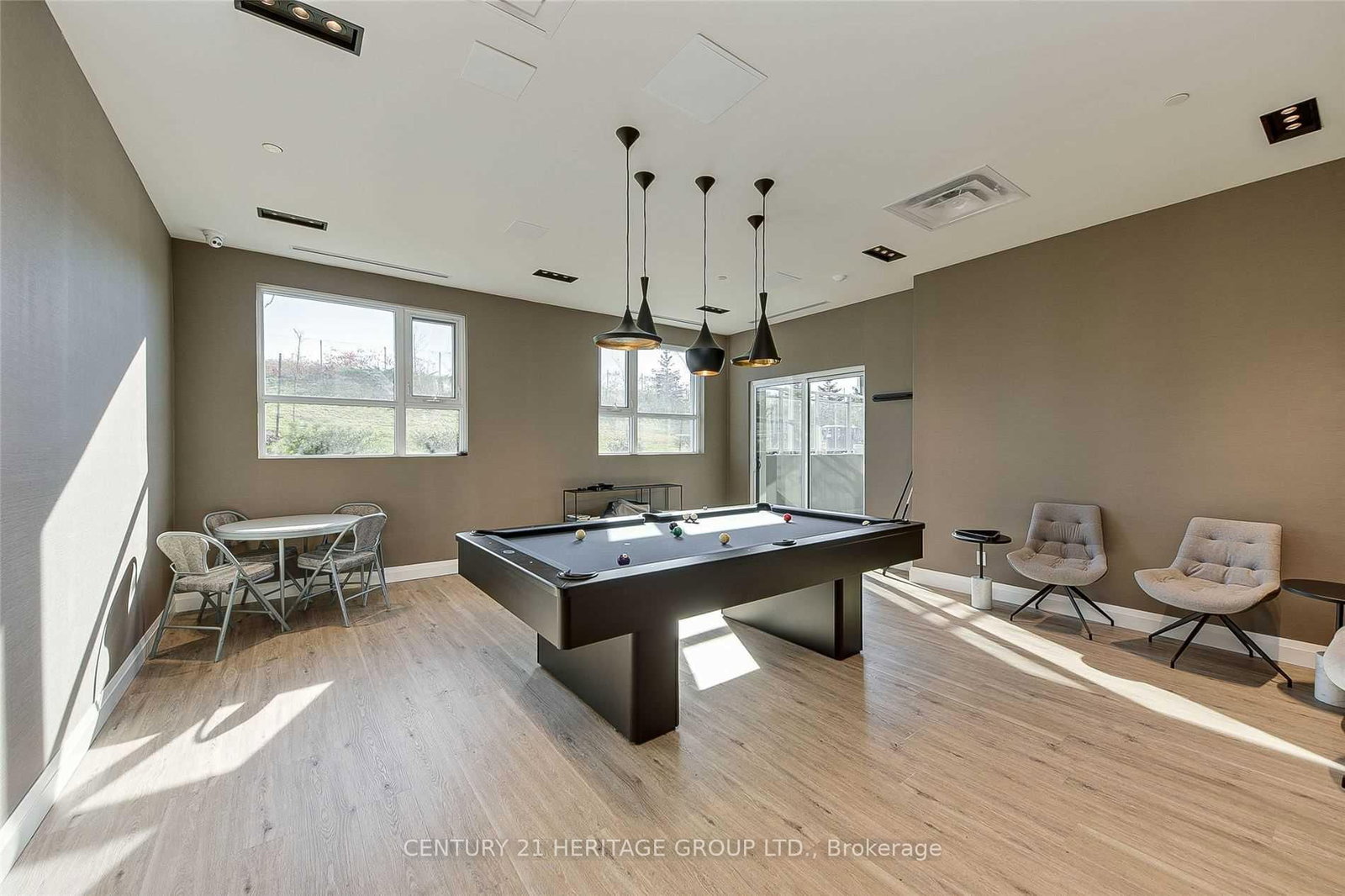 Condo for sale at 808-58 Lakeside Terrace, Barrie, Ontario, L4M 0L5 - Little Lake - MLS: S12667938