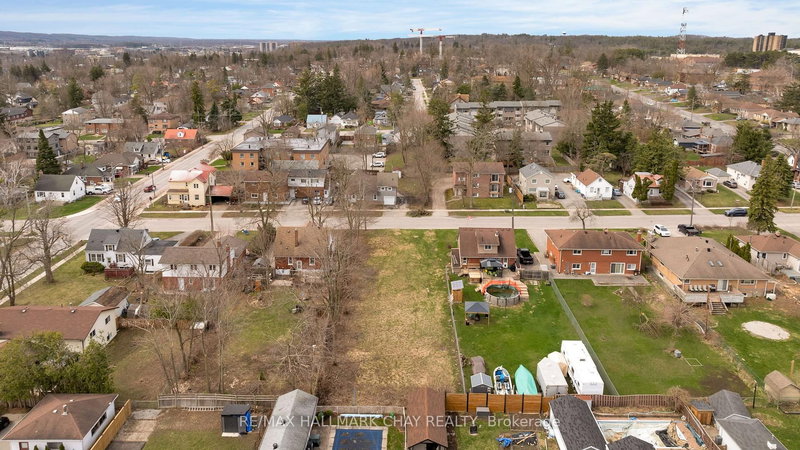 147 Peel St, Barrie, L4M 3L7 | Image 2