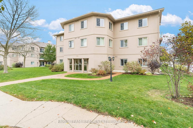 101 - 115 Bond St, Orillia, L3V 1J7 | Image 2