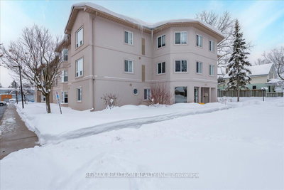 101-107 Bond Street, Orillia, Ontario image-0-1