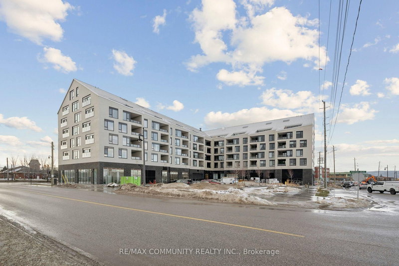 415 - 31 Huron St, Collingwood, L9Y 0E8 | Image 3