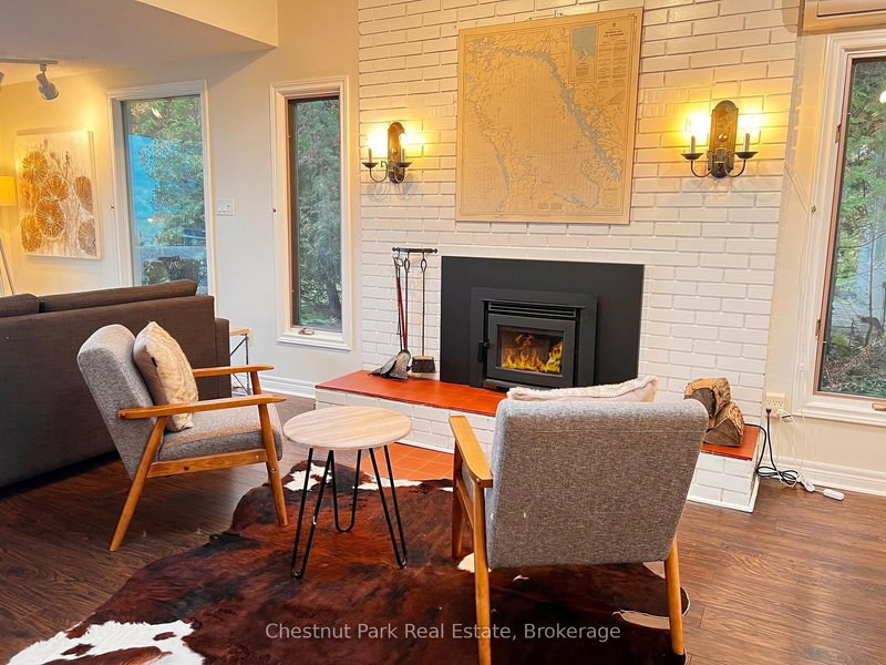 89 Georgian Manor Dr, Collingwood, L9Y 5P4 | Image 3