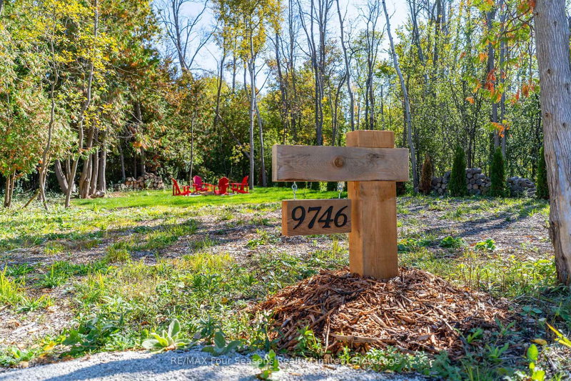 9746 Beachwood Rd, Collingwood, L9Y 3Z1 | Image 2