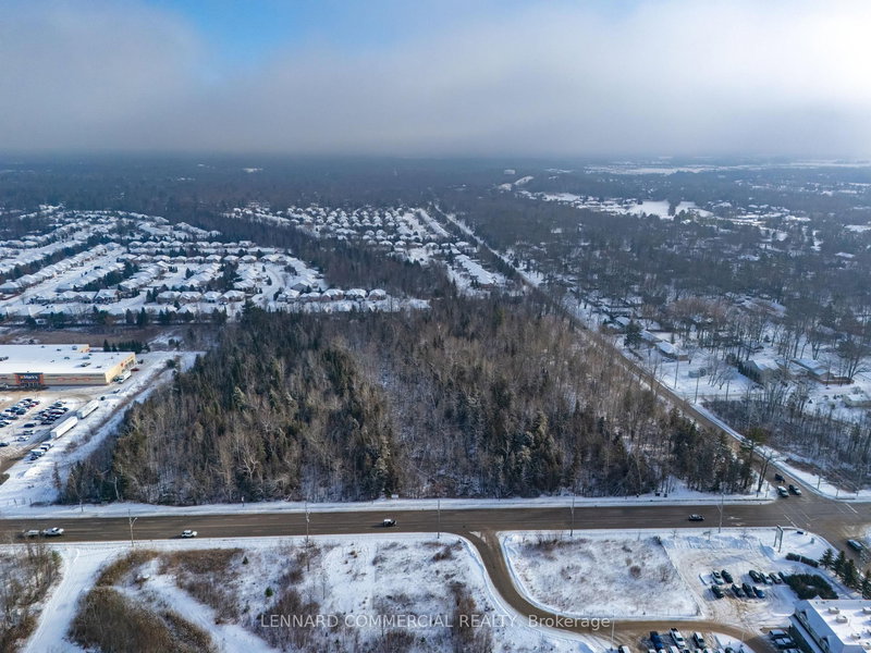 125 45th St N, Wasaga Beach, L9Z 1Z4 | Image 2