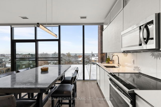 321 - 21 Matchedash Street S