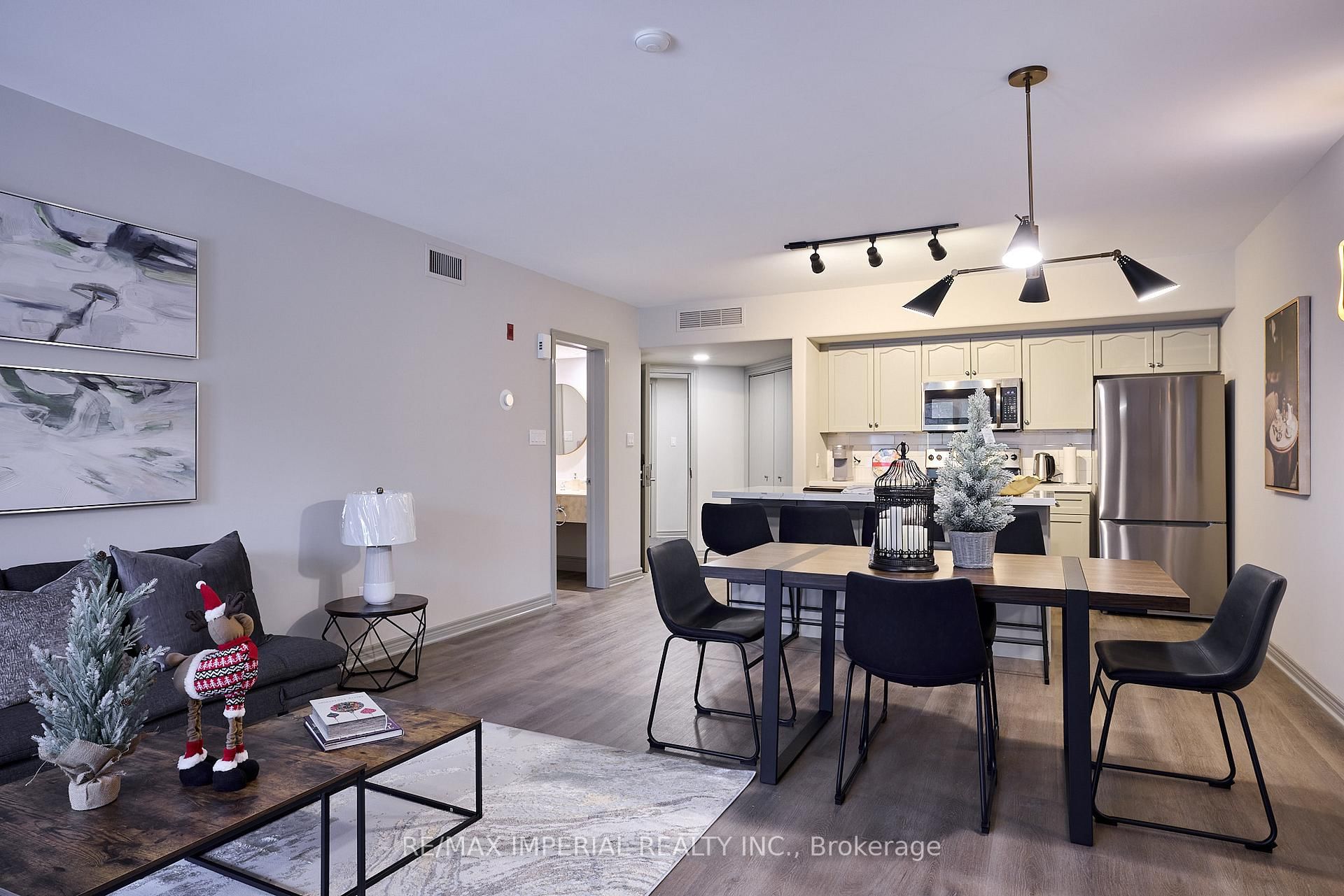 90 HIGHLAND Drive, Unit 2300