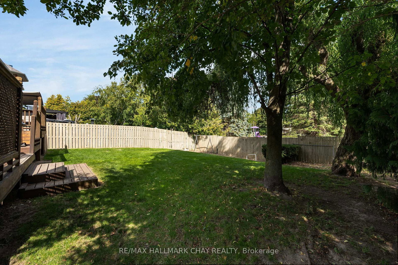 Detached House for sale at 82 Bishop Drive, Barrie, Ontario, L4N 7P4 - Ardagh - MLS: S12704254