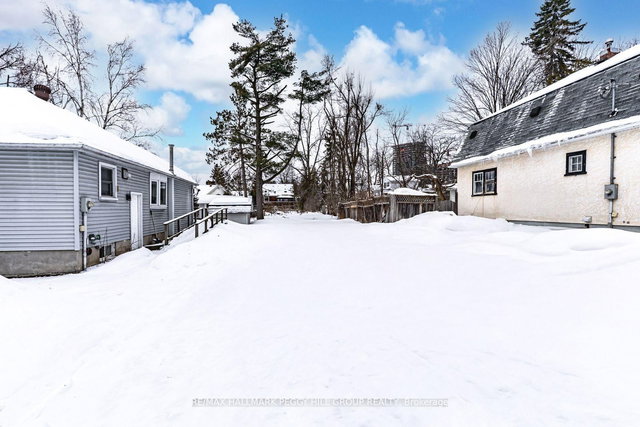 Plan 13 Parts 1 East Street