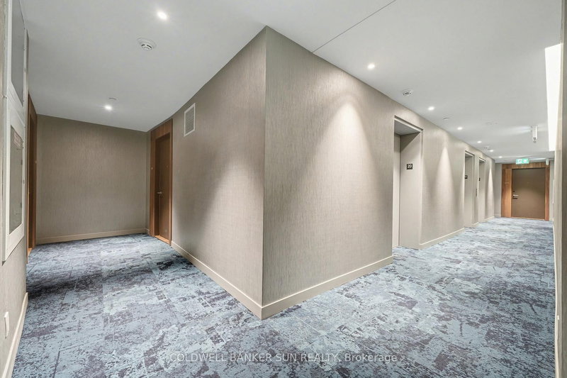 2009 - 39 Mary St, Barrie, L4N 1S9 | Image 3