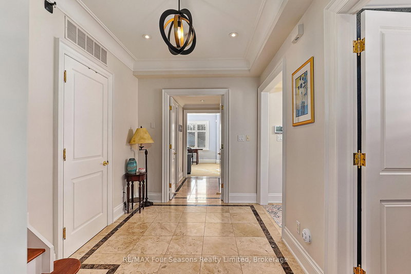 306 - 40 Trott Blvd, Collingwood, L9Y 5K5 | Image 3