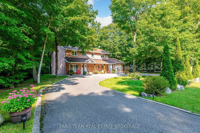 100 Desroches Tr, Tiny, L9M 0H9 | Image 2