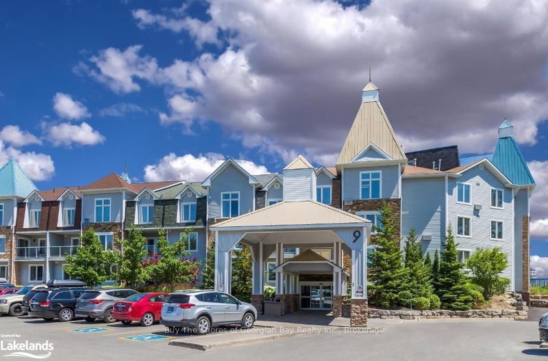 6201-03 - 9 HARBOUR St E, Collingwood, L9Y 5C5 | Image 2
