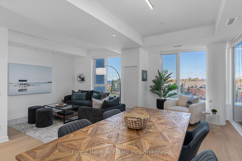 326 - 31 Huron St, Collingwood, L9Y 0E8 | Image 3