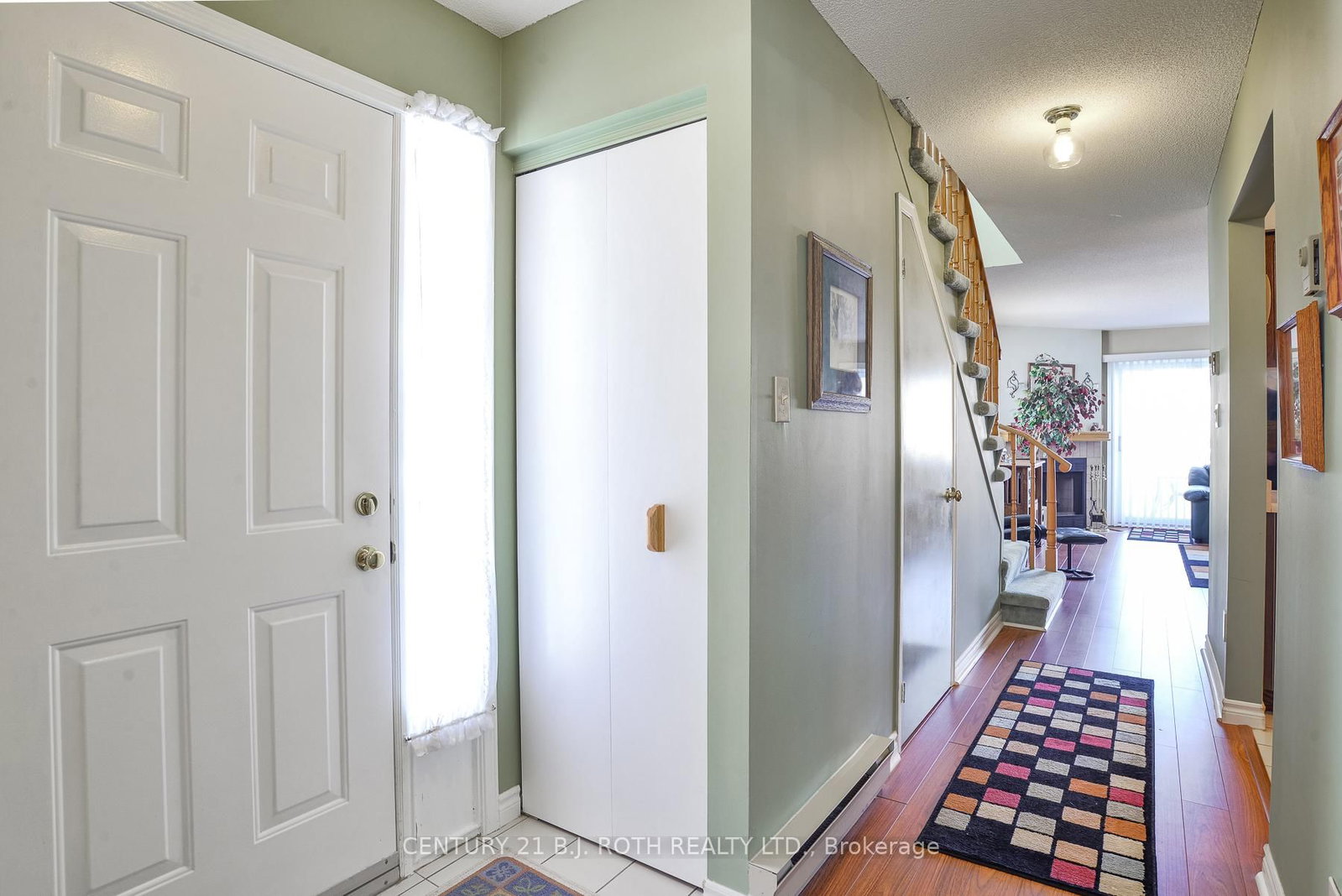 Listing Image 7