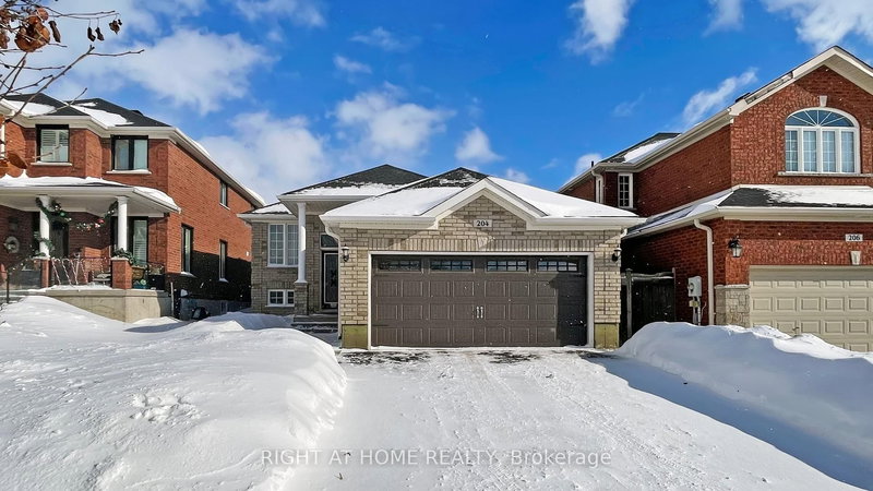204 Proclamation Dr, Barrie, L4N 0Y9 | Image 2