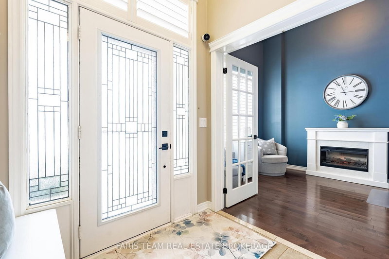 9 Broadpoint St, Wasaga Beach, L9Z 3B8 | Image 3