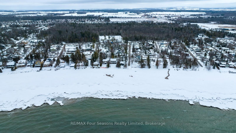 3267 Mosley St, Wasaga Beach, L9Z 1V2 | Image 2