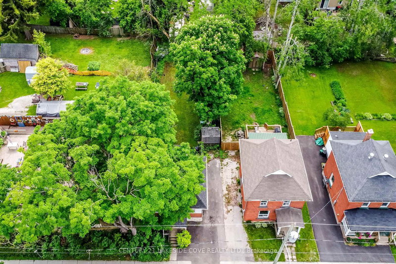 147 Dufferin St, Orillia, L3V 5T1 | Image 3