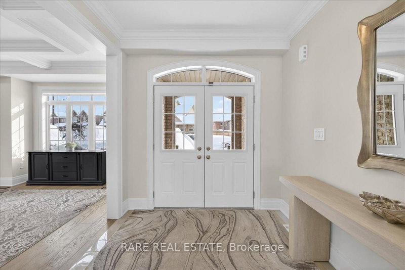 17 Sanford Circ, Springwater, L9X 2A8 | Image 3