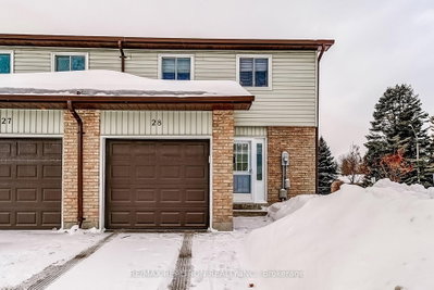 Townhouse sold at 261 Rose Street, Barrie, Ontario, L4M 2V3 - Wellington - MLS: S12739838