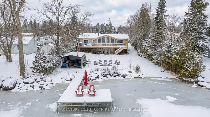 home for sale on 95 lakeshore Road E