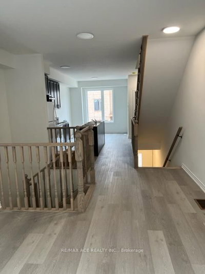 Unit 16 — 4 Winters Crescent N — photo 3