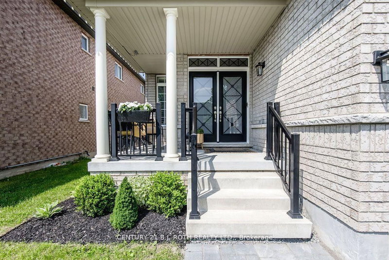 20 WESTMINSTER Circ, Barrie, L4M 0A3 | Image 2