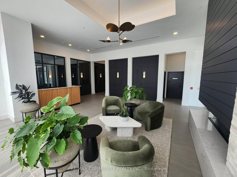 309 - 31 Huron St, Collingwood, L9Y 0E8 | Image 2