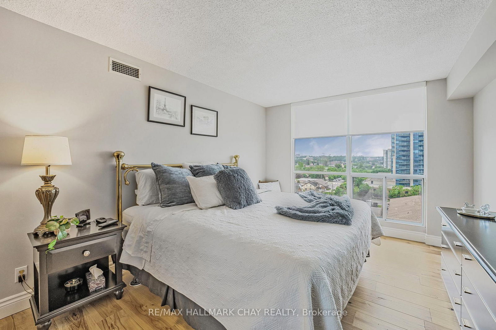 Condo for sale at 610-65 Ellen Street, Barrie, Ontario, L4N 3A5 - Lakeshore - MLS: S12745080