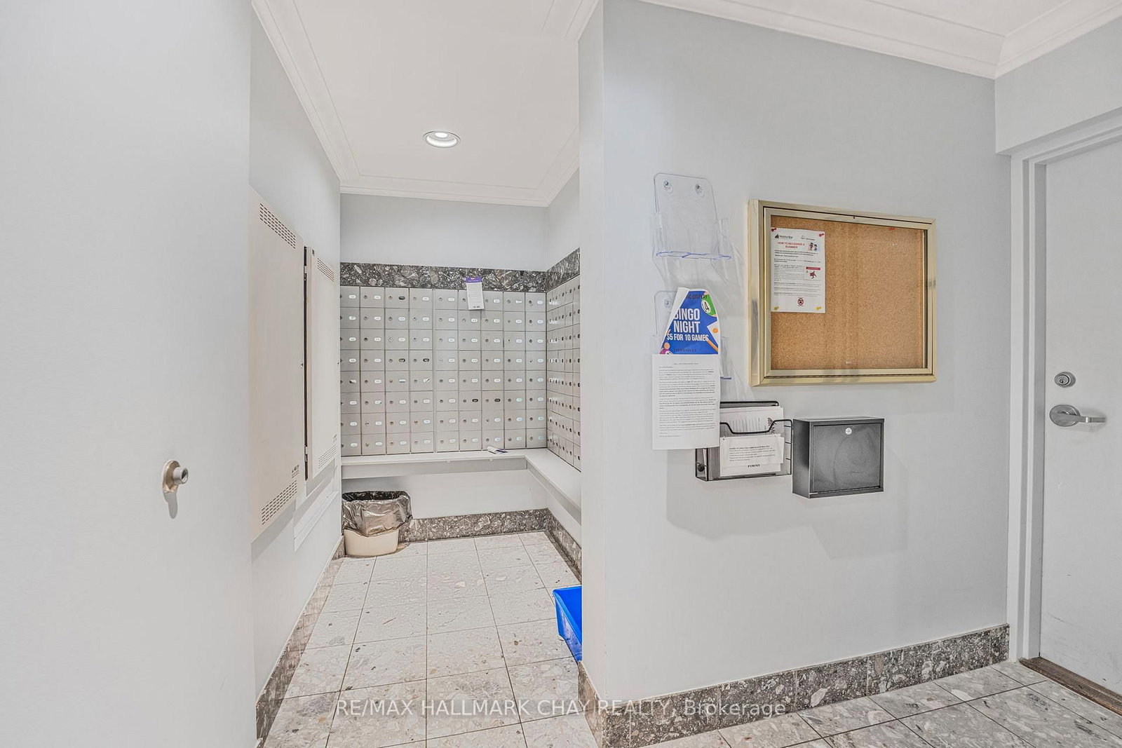 Condo for sale at 610-65 Ellen Street, Barrie, Ontario, L4N 3A5 - Lakeshore - MLS: S12745080