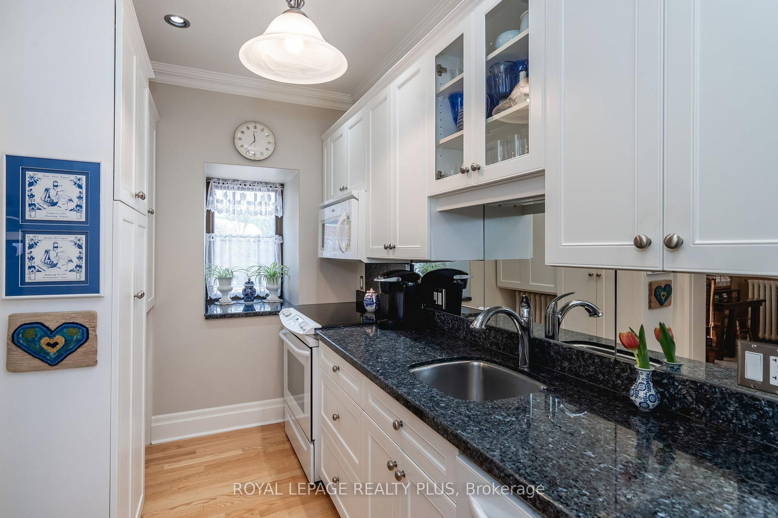 66 Main Street - Photo 9
