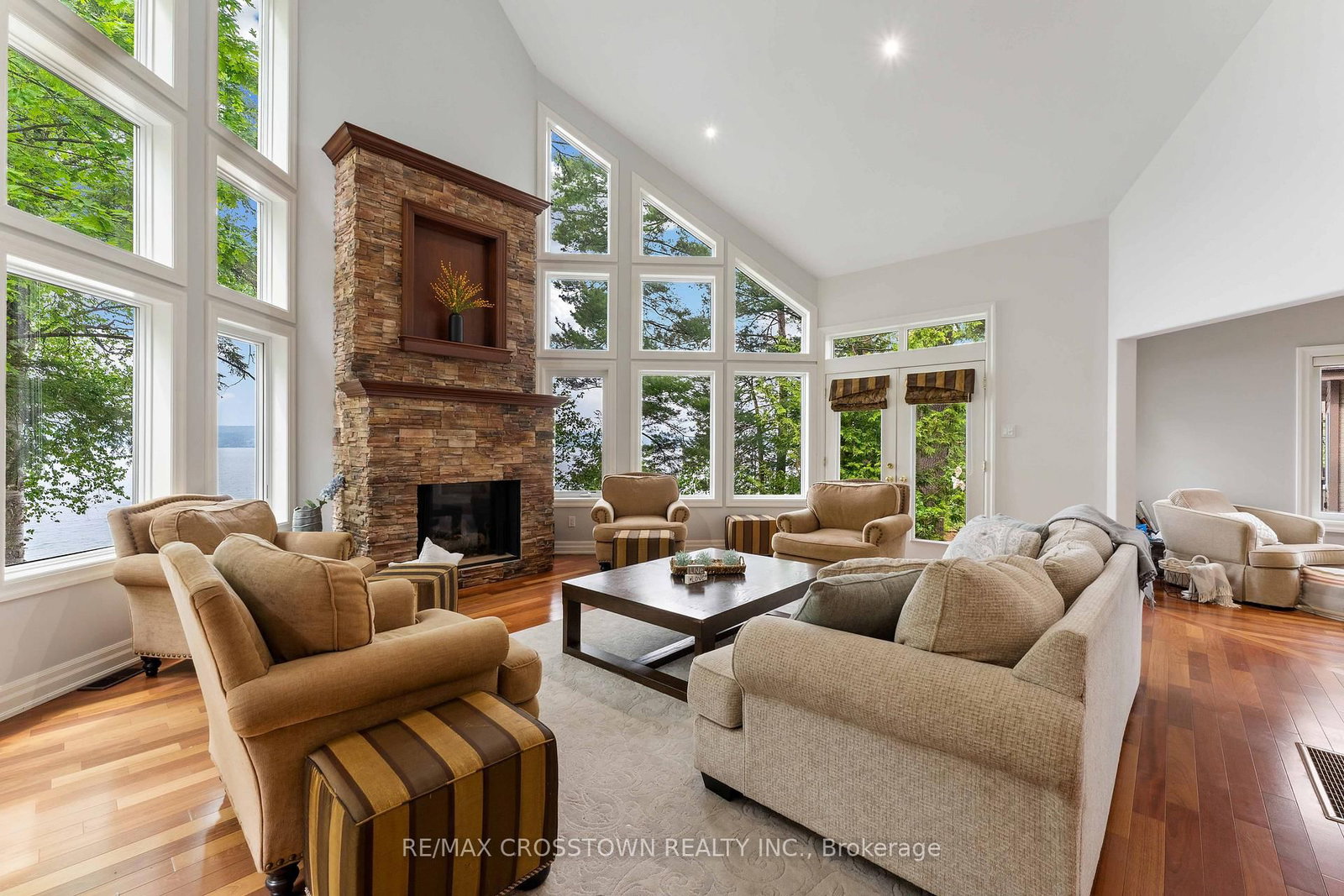 2240 South Orr Lake Road • Springwater, ON photo 15