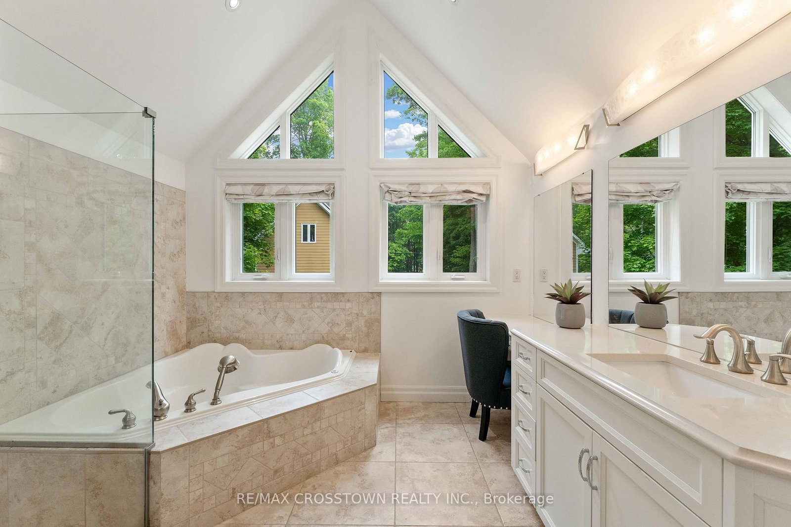 2240 South Orr Lake Road • Springwater, ON photo 27