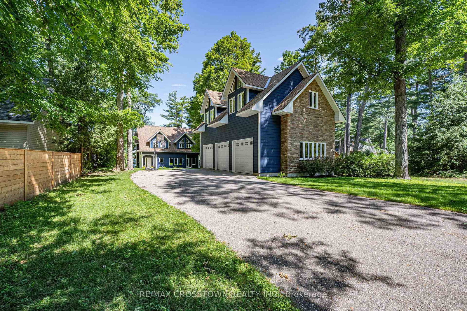 2240 South Orr Lake Road • Springwater, ON photo 4