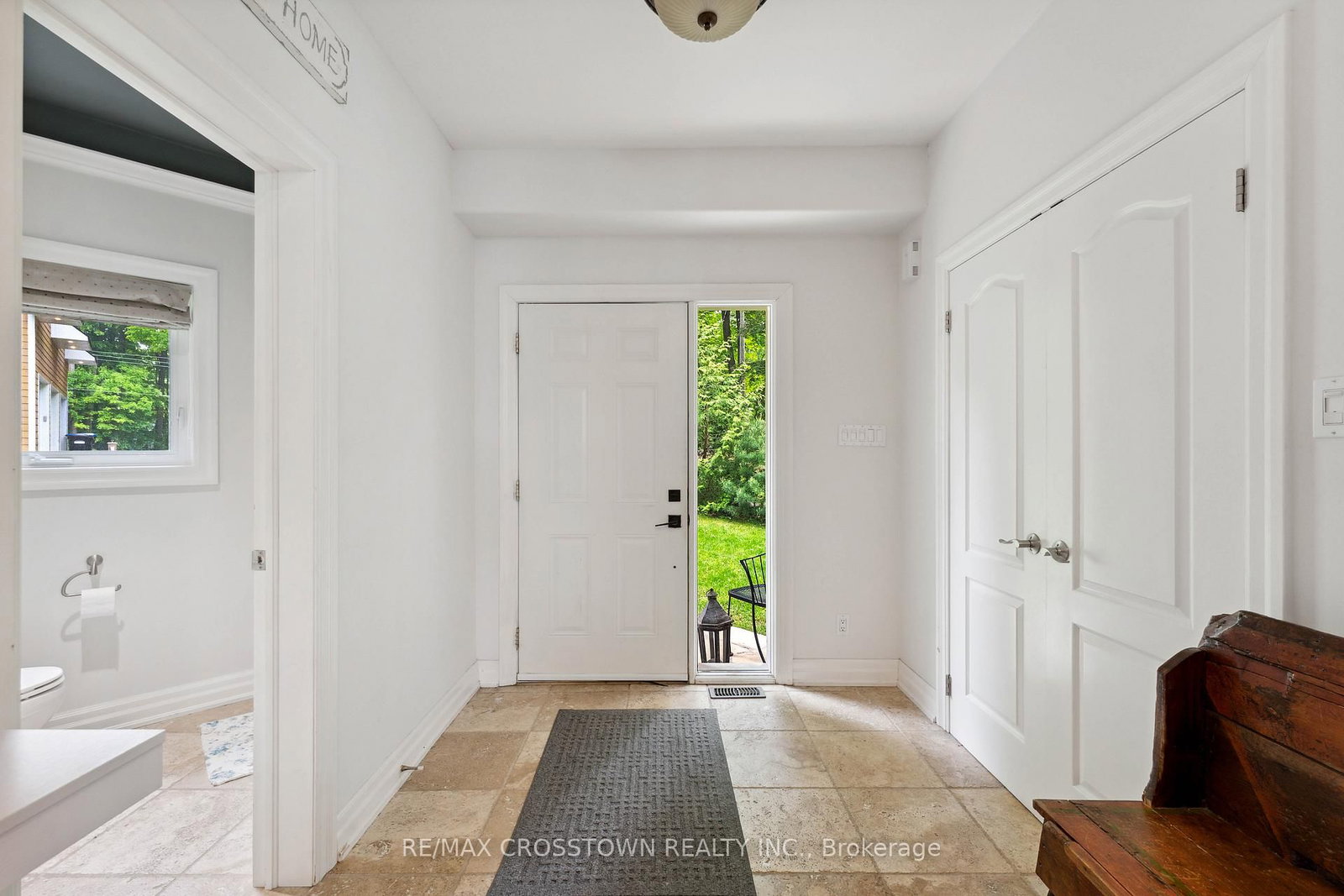 2240 South Orr Lake Road • Springwater, ON photo 7