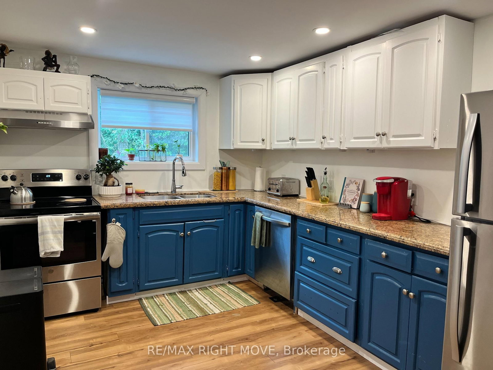 6896 Pentland Lane - Photo 10