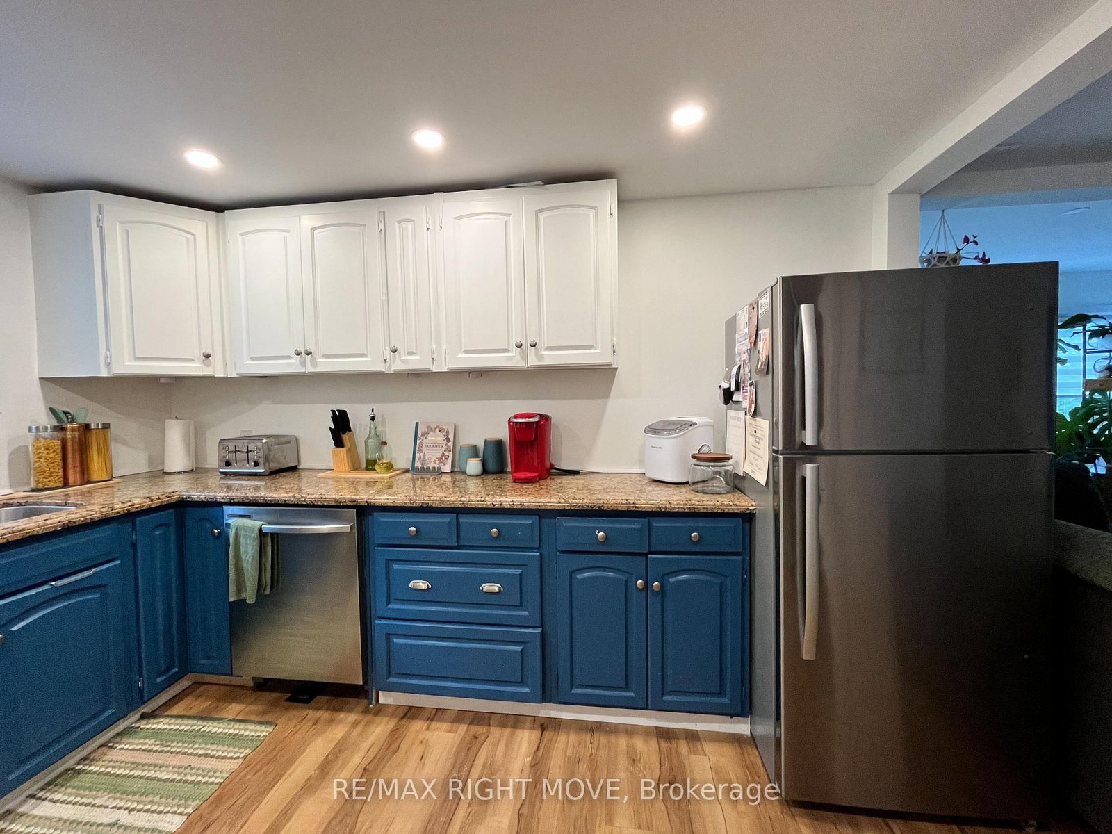 6896 Pentland Lane - Photo 11