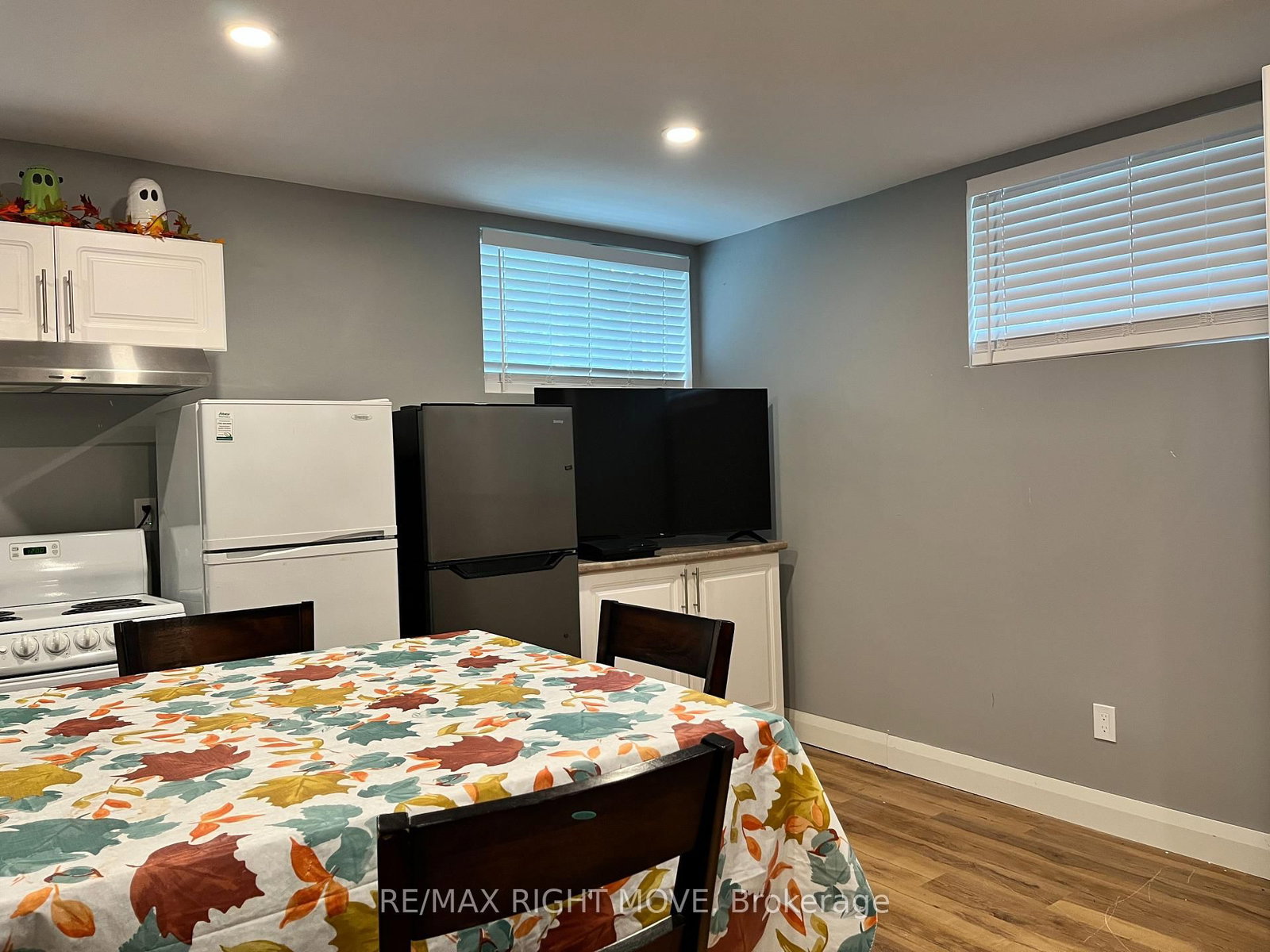 6896 Pentland Lane - Photo 31