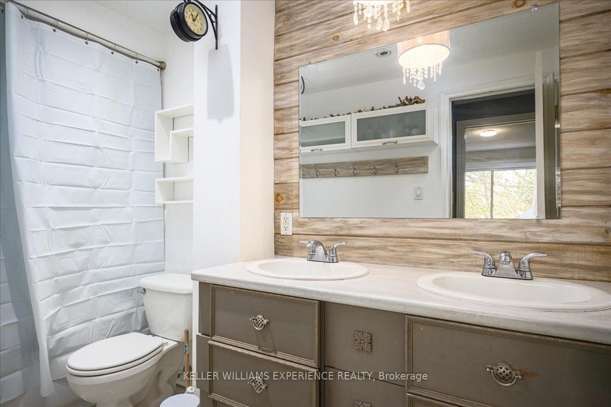 Townhouse for sale at 8-237 Steel Street, Barrie, Ontario, L4M 2H1 - Codrington - MLS: S12760164