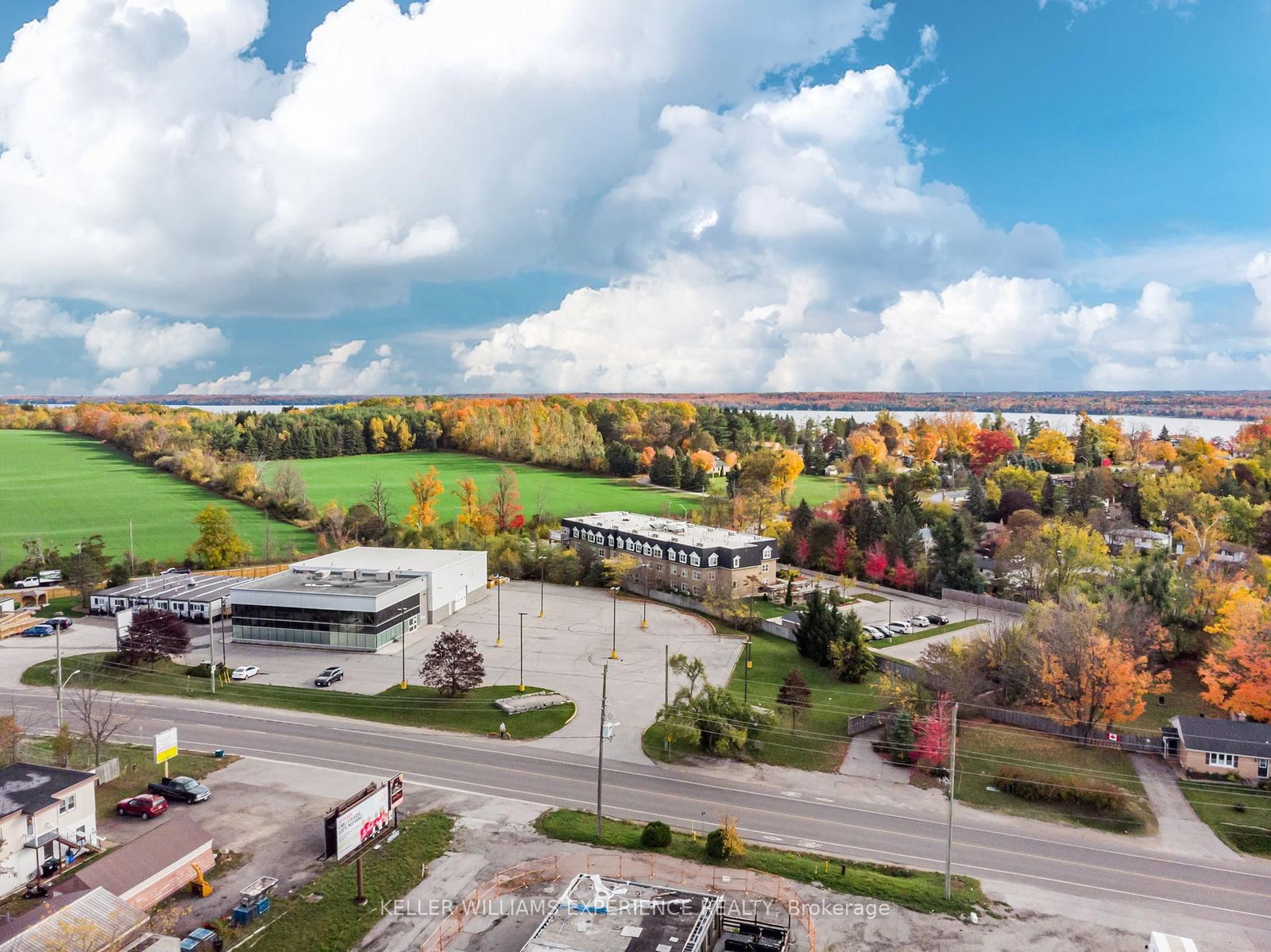 Townhouse for sale at 8-237 Steel Street, Barrie, Ontario, L4M 2H1 - Codrington - MLS: S12760164